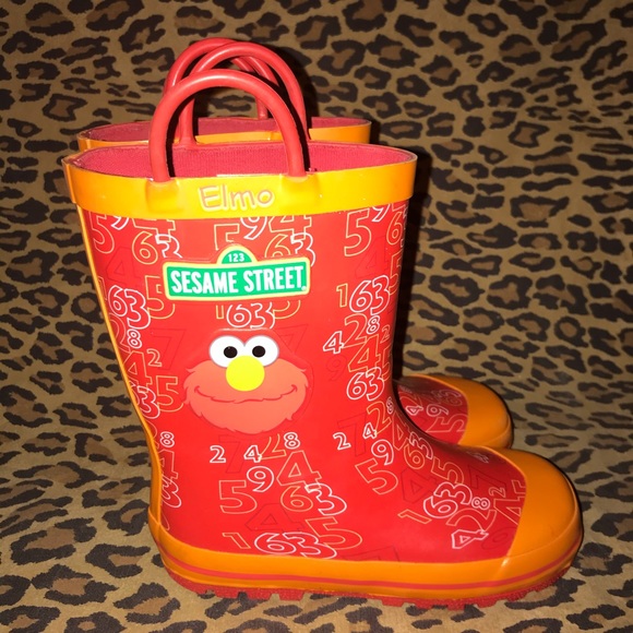 elmo rain boots